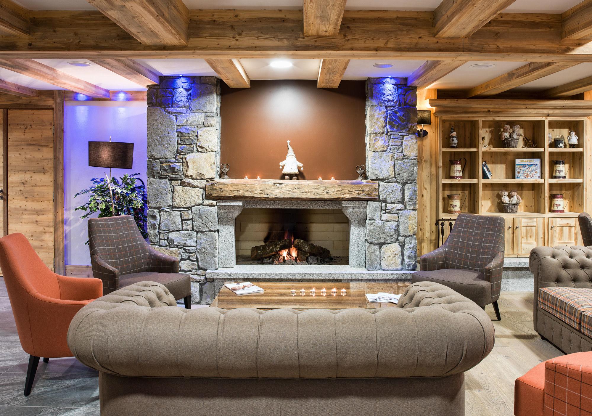 Cgh Residence Boutique Les Chalets De Layssia Samoëns Exteriör bild